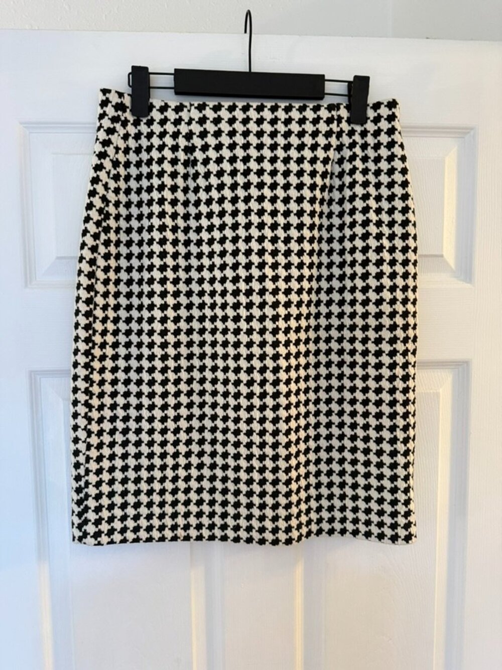 Philosophy Houndstooth Pencil Skirt